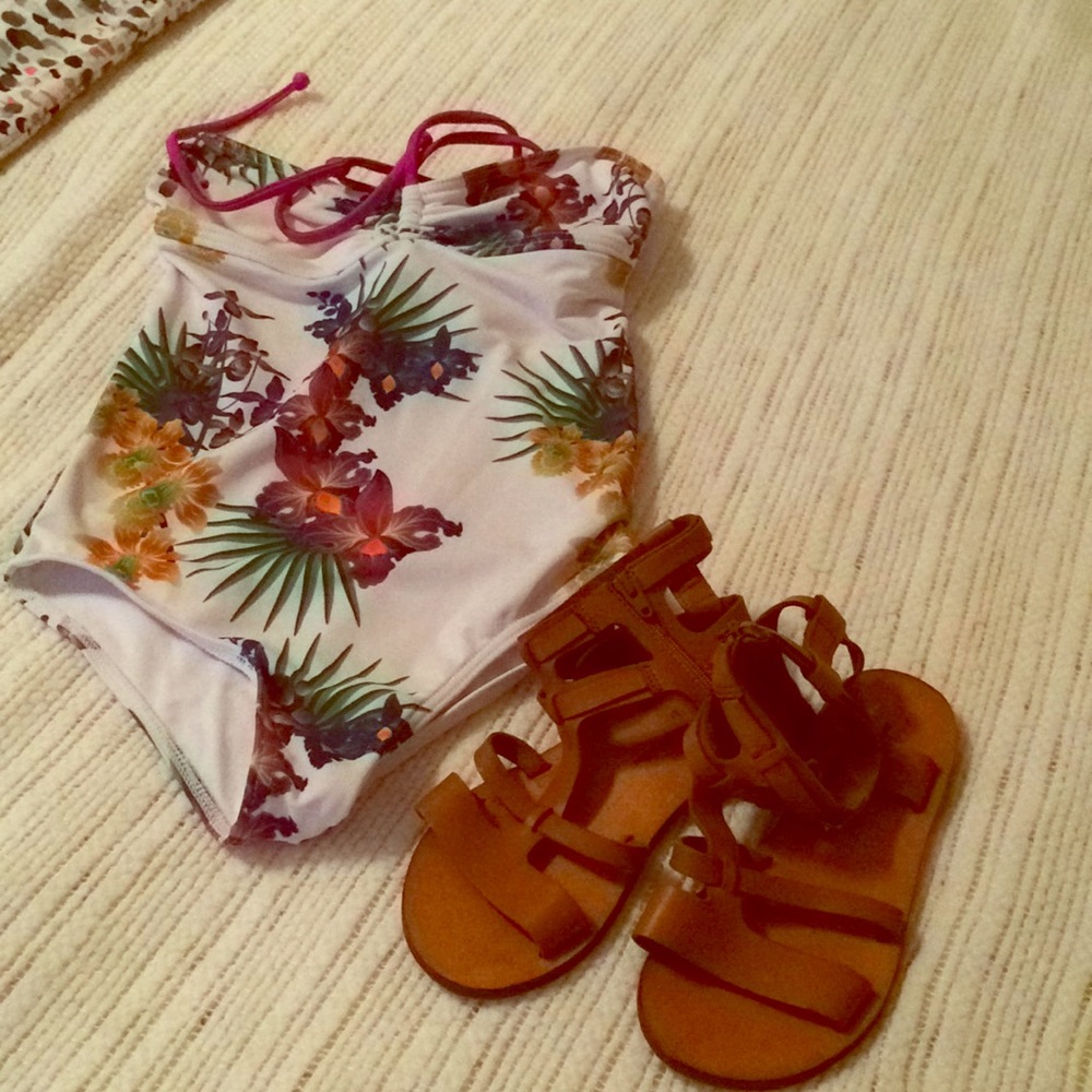 👙Girls Swimming Suit👙